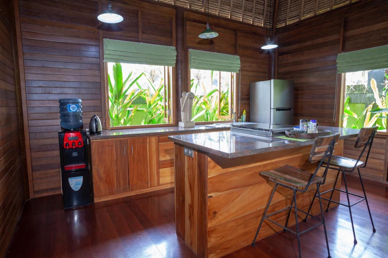 Tropica Tranquility Villa Lembongan Buitenkant foto