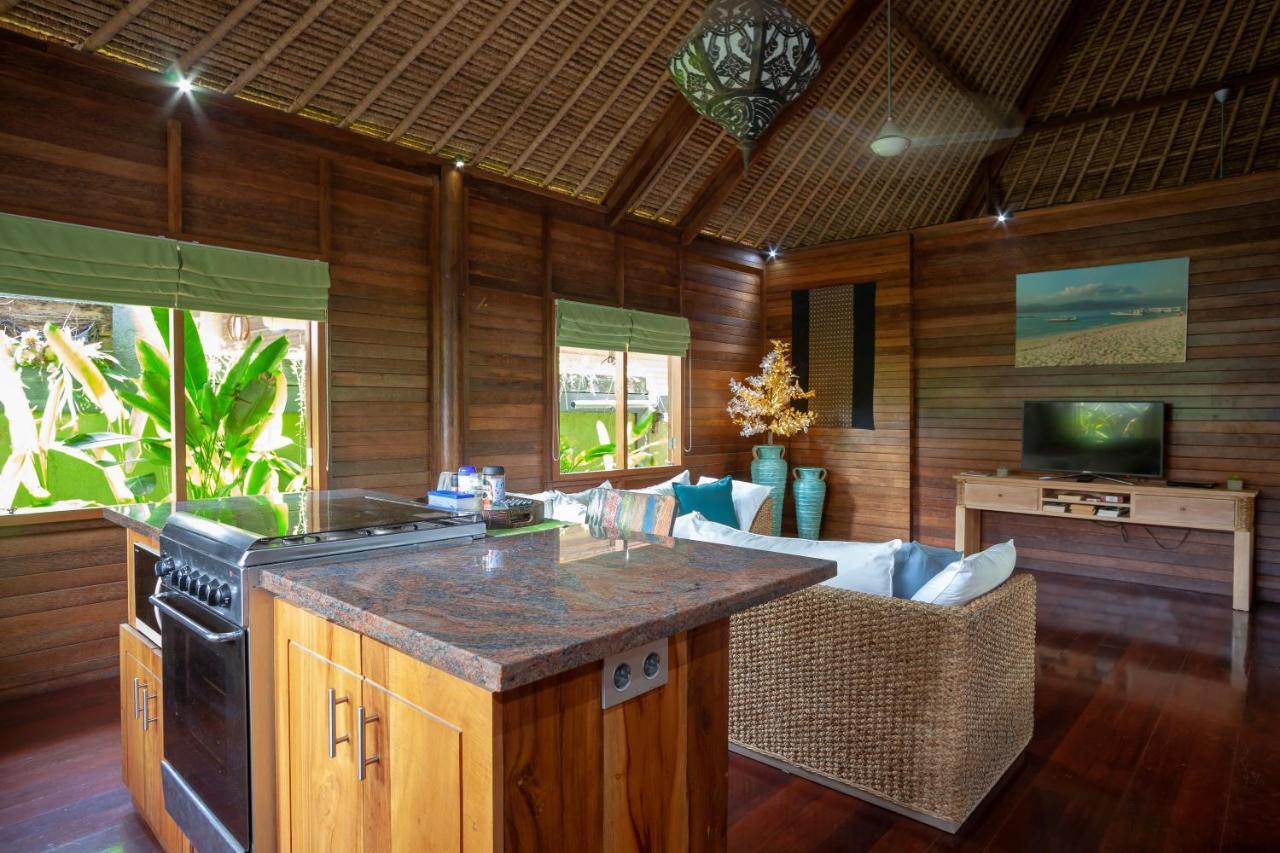 Tropica Tranquility Villa Lembongan Buitenkant foto